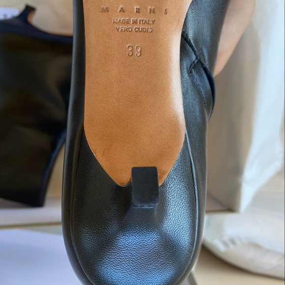 Marni 39 Edgy Classic Rare Unique kitten heel leather pointed toe ankle boots - Picture 4 of 14